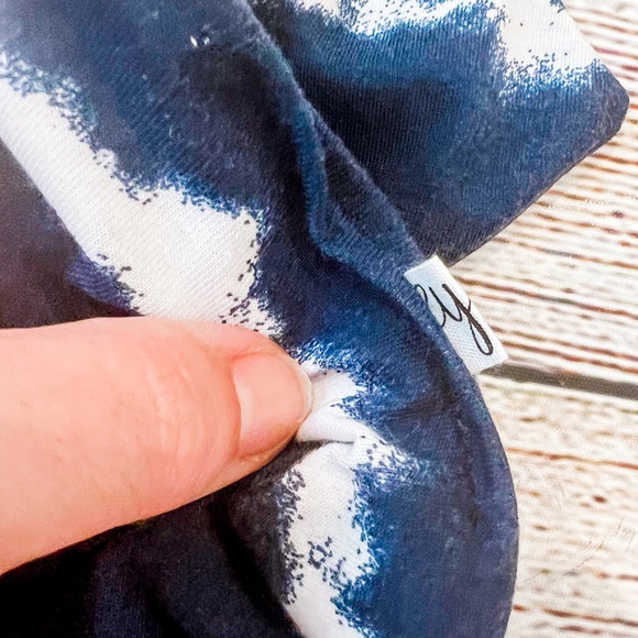 NWOT eyee tie-Dye Headband - Picture 2 of 3